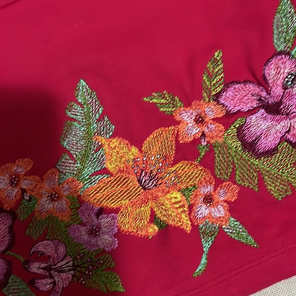 Floral Crop Top 🌺 - Picture 4 of 11